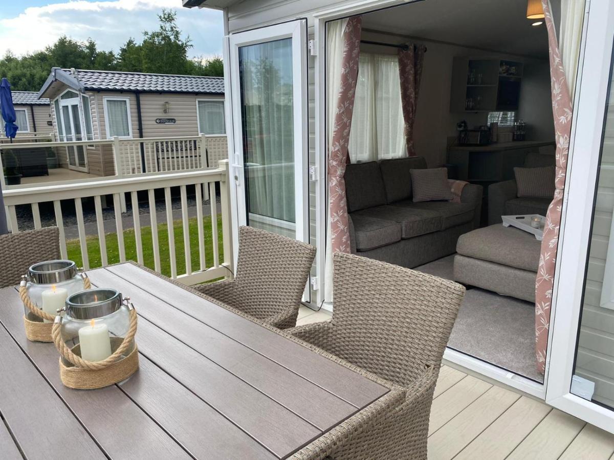 Lake District Prestige Caravan, 3 Bedrooms, Sleeps 8 On Haven Holiday Park Flookburgh Exterior foto