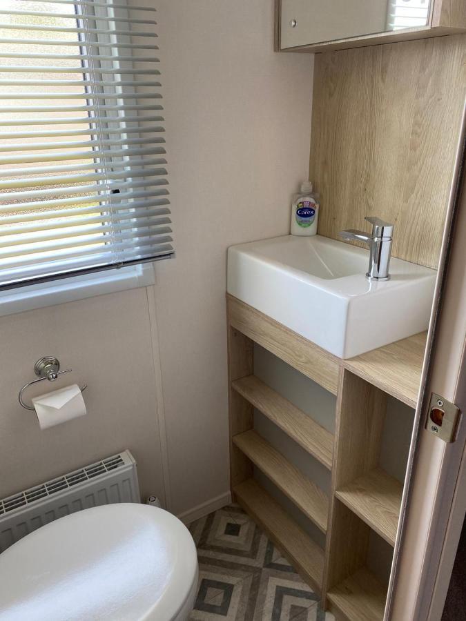 Lake District Prestige Caravan, 3 Bedrooms, Sleeps 8 On Haven Holiday Park Flookburgh Exterior foto