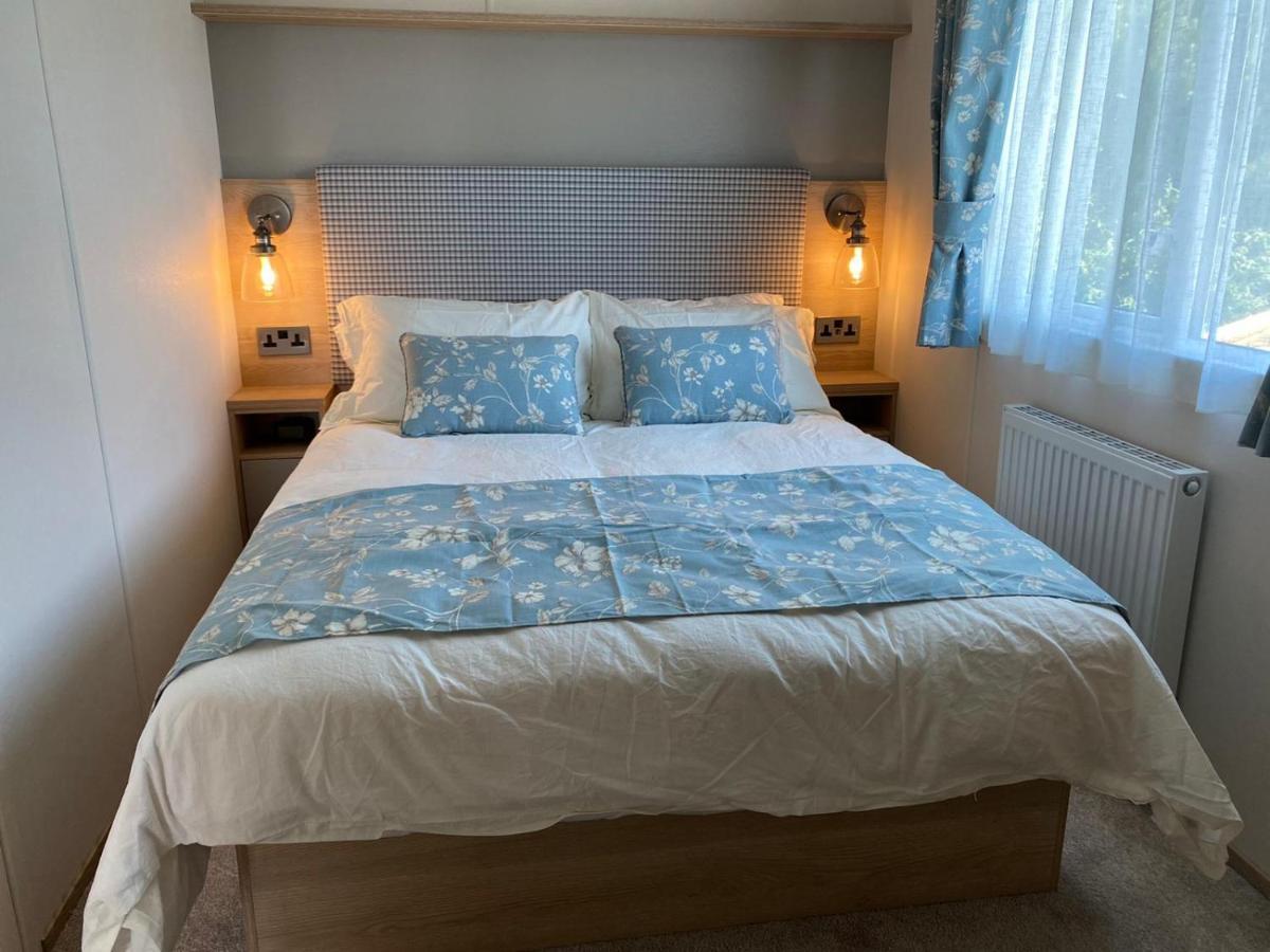 Lake District Prestige Caravan, 3 Bedrooms, Sleeps 8 On Haven Holiday Park Flookburgh Exterior foto